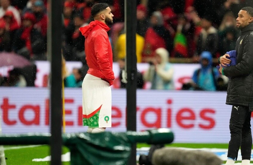 الصيباري يوضح موقفه من حادثة “المنشفة الزرقاء” في نهائي الكان