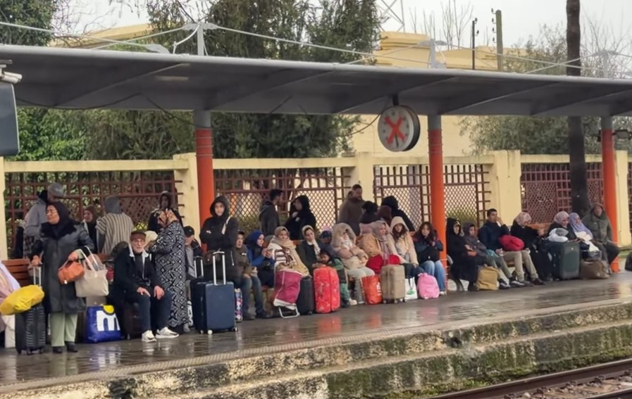 قطارات مجانبة انطلاقا من مدينة القصر الكبير نحو جميع الوجهات