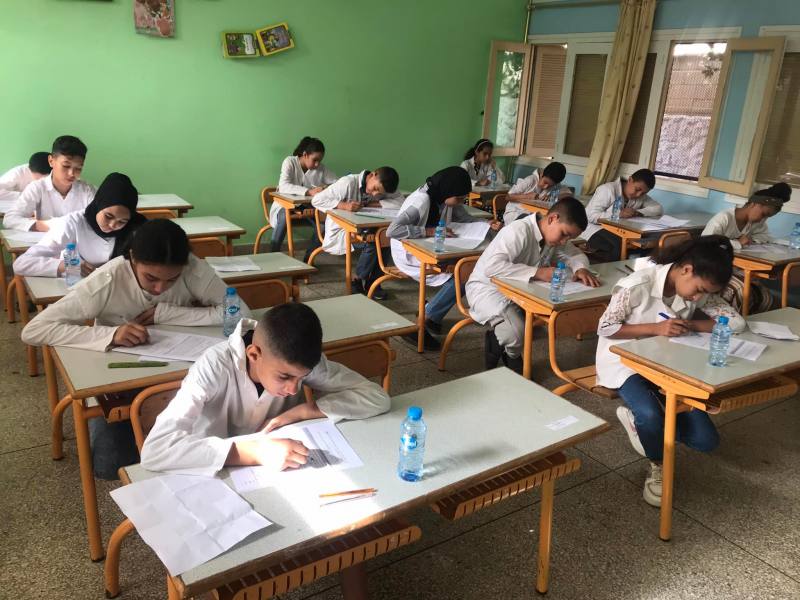 تزامنًا مع نهائي “الكان”.. وزارة التربية الوطنية تصدر بلاغًا عاجلًا بخصوص مواعيد الامتحانات الموحدة