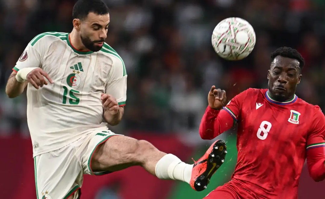 “فضيـحة الكرات” تربك النظام الجزائري وتستنفر الكاف في “كان المغرب 2025”