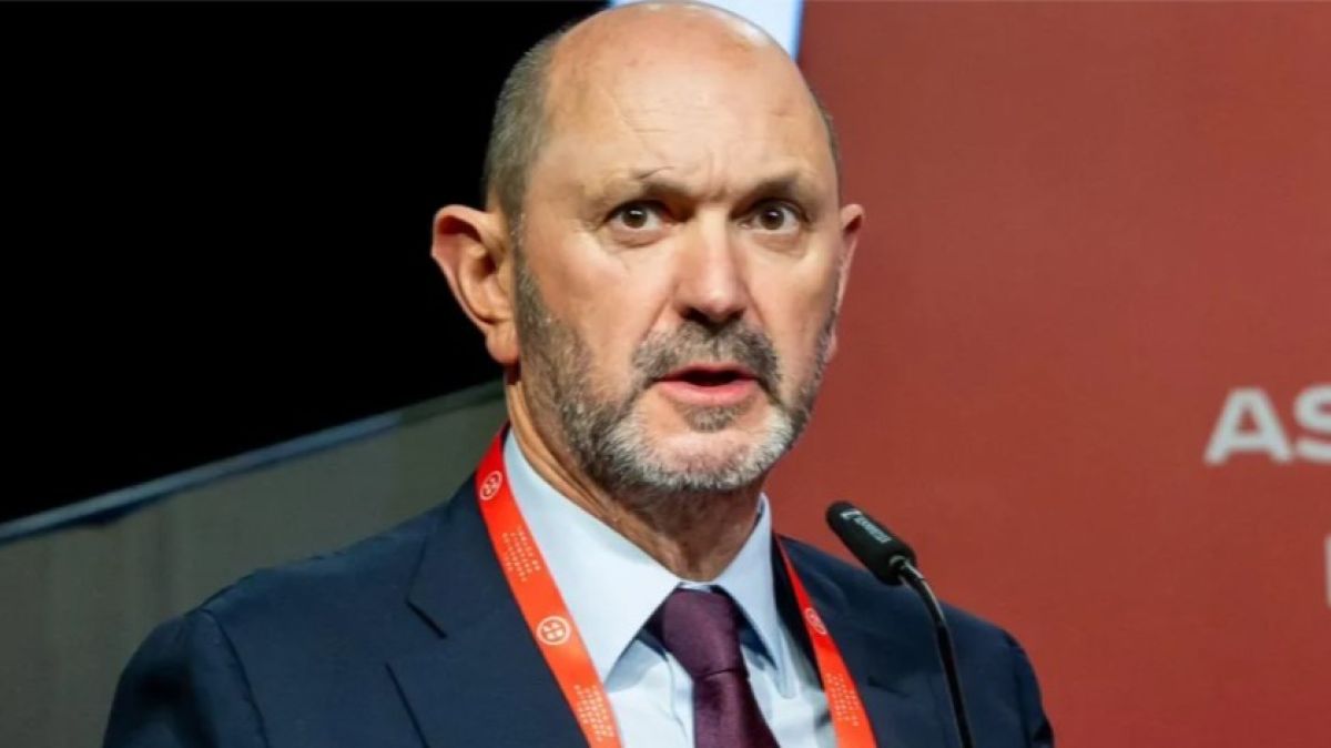 إسبانيا تتوعد بالمونديال.. و”كامب نو” يفتح باب الجدل قبل نهائي 2030