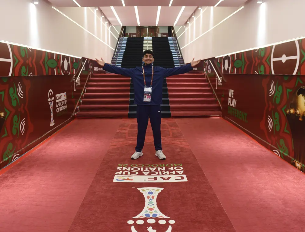 طه بن الشيخ.. ” قصة أصغر متطوع” يجسد قيم الالتزام في “الكان”