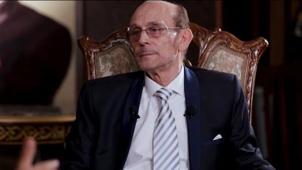 نقل الفنان محمد صبحي للمستشفى بعد أزمة قلبية مفاجئة