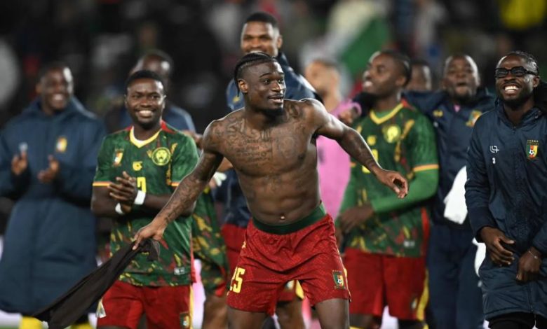 “رعب” الكاميرون من الأسود.. منحة رئاسية بـ32 مليوناً لإيقاف قطار المنتخب المغربي!..