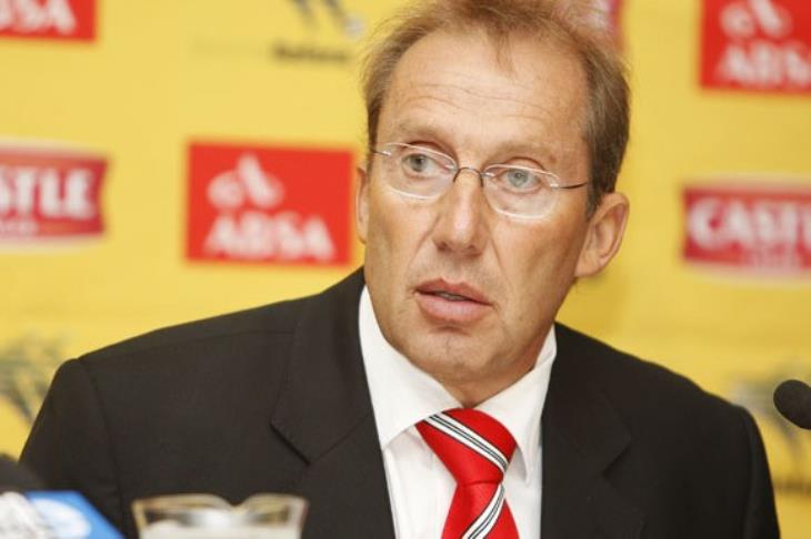 الرئيس السابق للجنة الانضباط بالاتحاد الإفريقي يفجـ.رها ويعلن: عقوبات “الكاف” لم تعالج جوهر المشكلة في نهائي كأس أمم إفريقيا