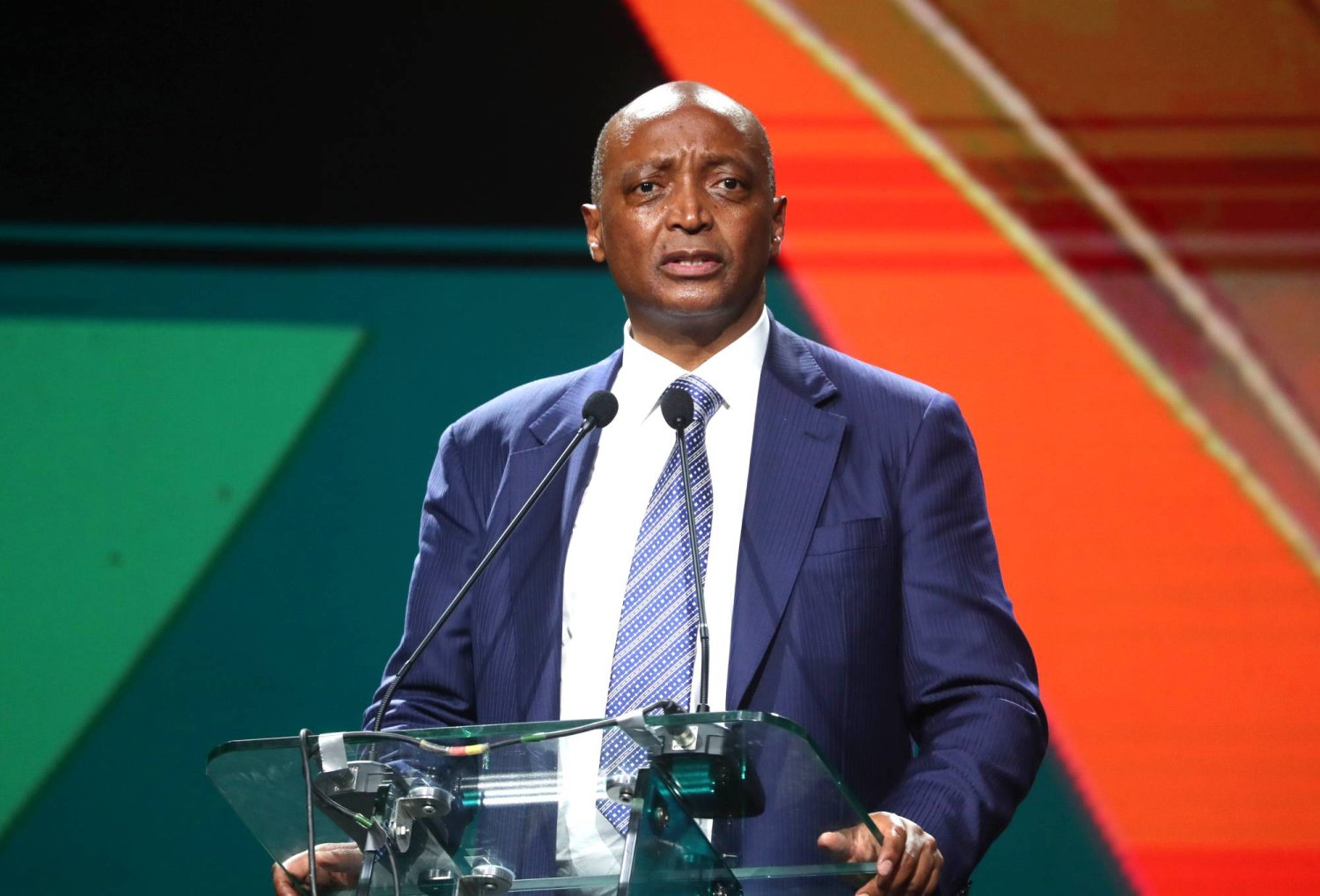 “الكاف” في ورطة.. تأجيل محتمل لـ “كان” 2027 وتهديد بإلغاء نسخة 2028