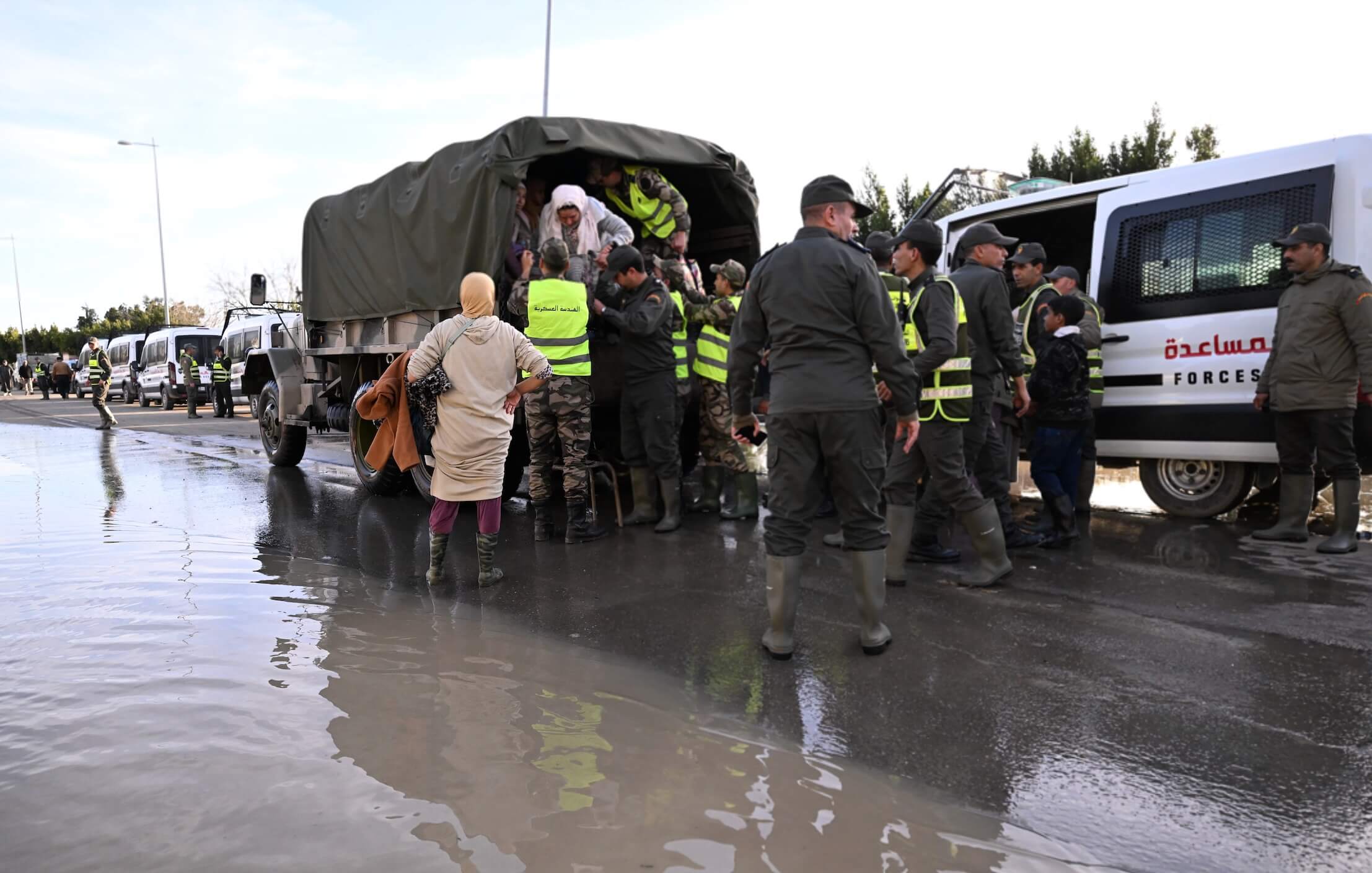 الحكومة تؤكد: “لا ضحايا جراء الفيضانات ومخزون السدود يقفز لـ 64 بالمائة”