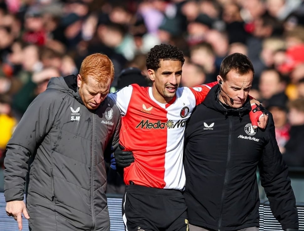 فان بيرسي يتمسك بالأمل: هل يلحق أسامة ترغالين بقطار المونديال؟