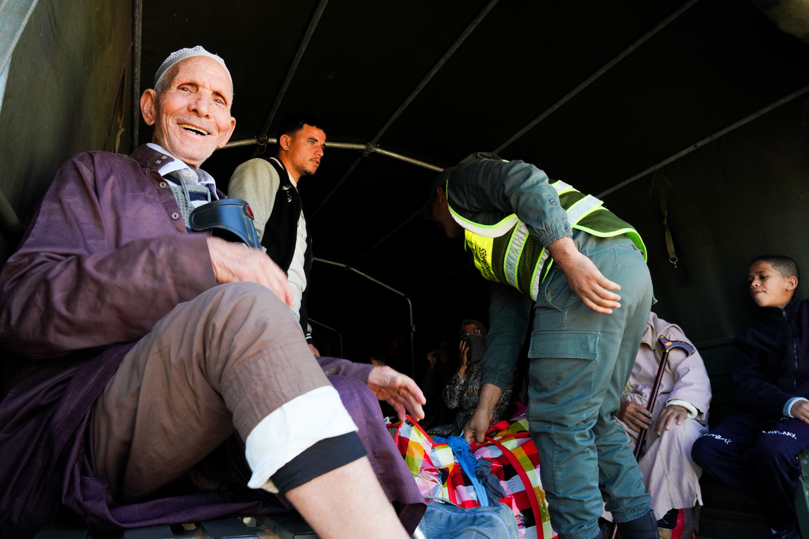 سيدي قاسم.. إطلاق المرحلة الثانية لعودة الأسر المتضررة من الفيضانات إلى مساكنها