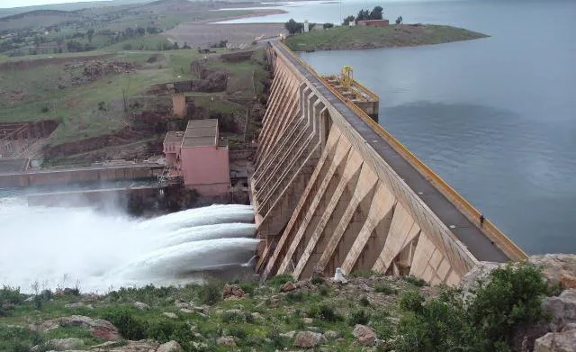 انتعاشة مائية ملموسة.. أمطار الخير تعيد الحياة لسدود المملكة وتعزز المخزون الاستراتيجي