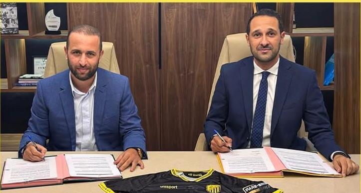 المغرب الفاسي يبرم عقد استشهار جديد مع “باربريز إكسبريس”