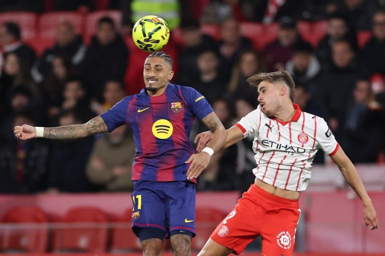 جيرونا يقلب الطاولة على برشلونة ويهدي صدارة “الليغا” لريال مدريد