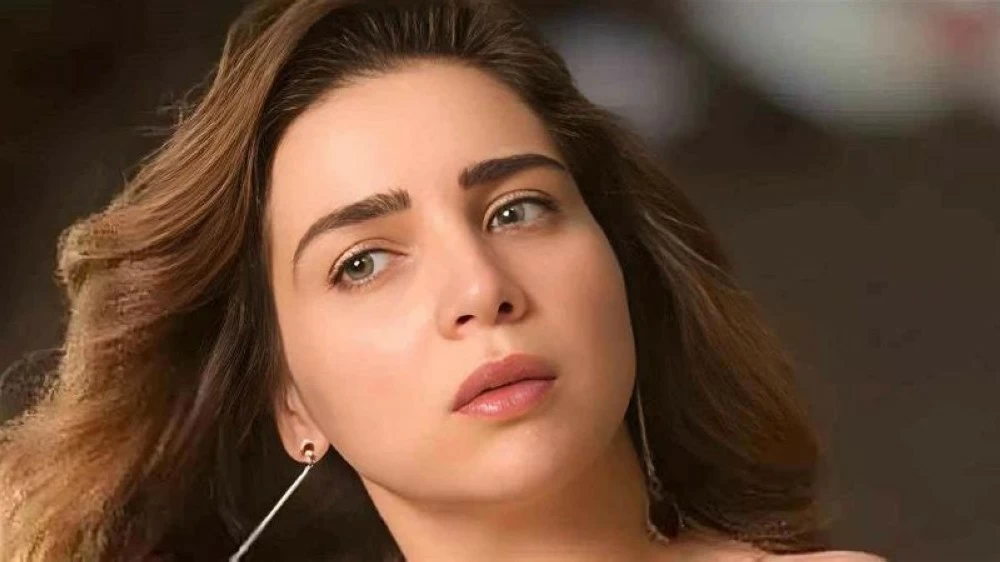 حزن وترقب.. تطورات مقلقة في الحالة الصحية للفنانة مي عز الدين