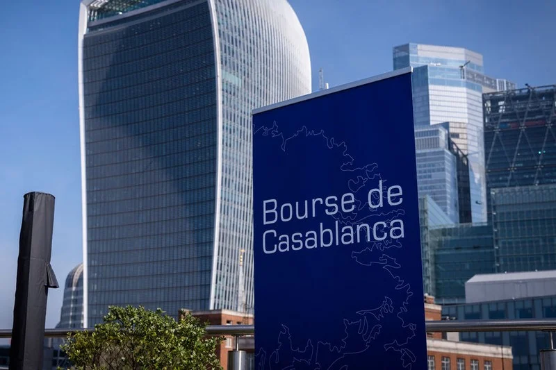 بورصة الدار البيضاء تستهل تداولاتها على وقع الانخفاض