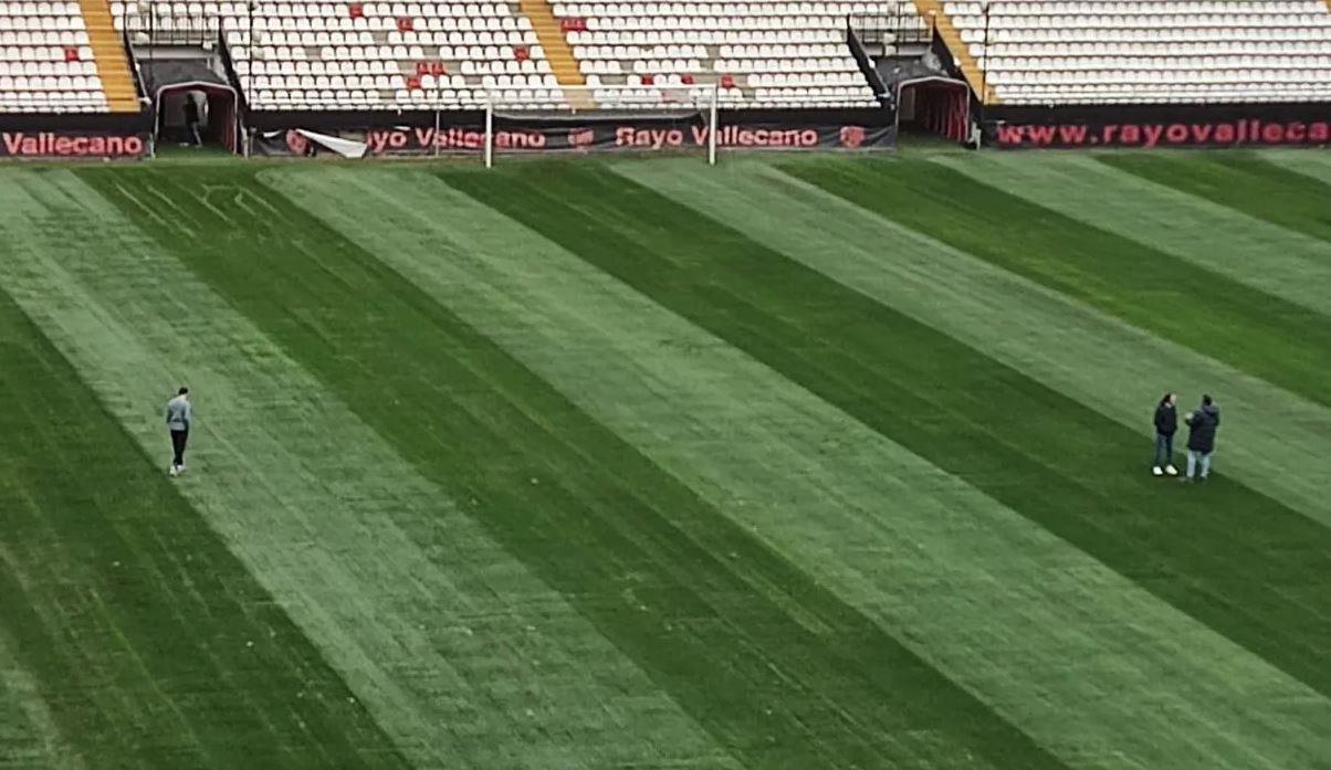 تأجيل مباراة رايو فايكانو وأوفييدو بسبب سوء حالة الملعب