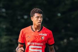 إصابة عضلية تُبعد آيت بودلال عن إكمال مواجهة رين ولانس