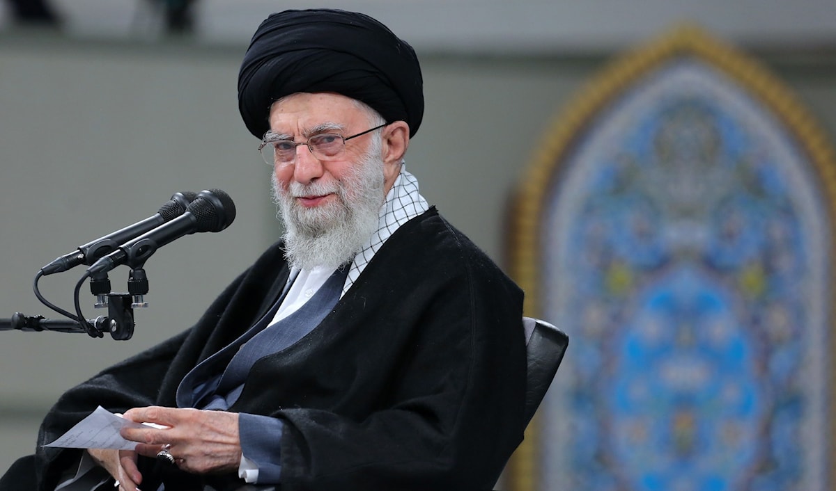 ​من خلافة الخميني إلى عاصفة 2026.. رحلة علي خامنئي التي شكلت وجه إيران الحديث