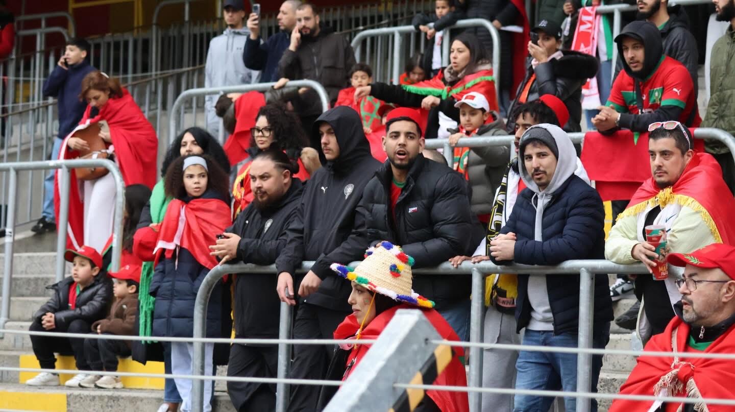 المغرب-البارغواي . الجماهير المغربية تتوافد على ملعب بولار دولولي