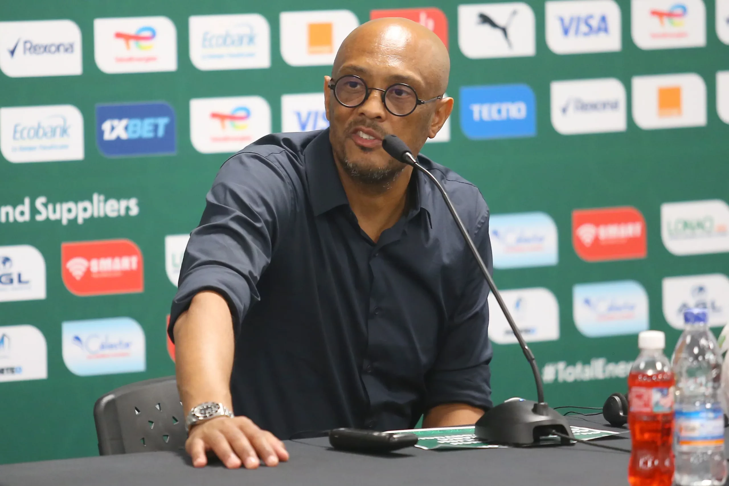 عاجل.. حسنية أكادير يقرر اللجوء إلى “الفيفا” ضد أمير عبدو بعد “هروبه” لتدريب منتخب بوركينا فاسو