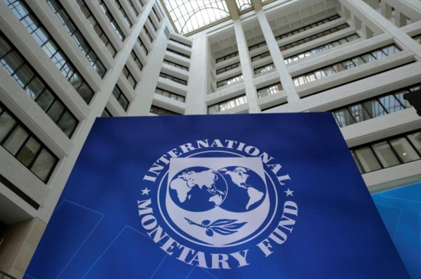 صندوق النقد الدولي يحذر من مخاطر تضخمية مع ارتفاع أسعار النفط