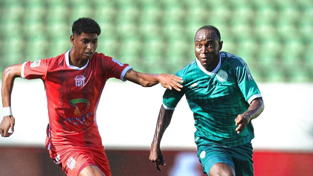 حسنية أكادير يستضيف الرجاء الرياضي في مواجهة مثيرة بالجولة الـ14