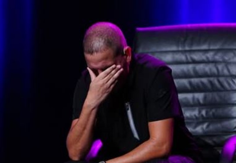 الكوميدي يسار المغاري يطلب الدعاء لوالدته برسالة مؤثرة