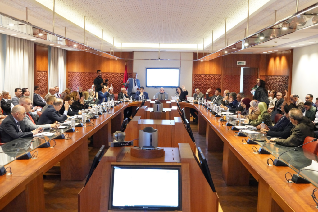 بالأغلبية.. لجنة التعليم بمجلس النواب تصادق على مشروع قانون المجلس الوطني للصحافة 