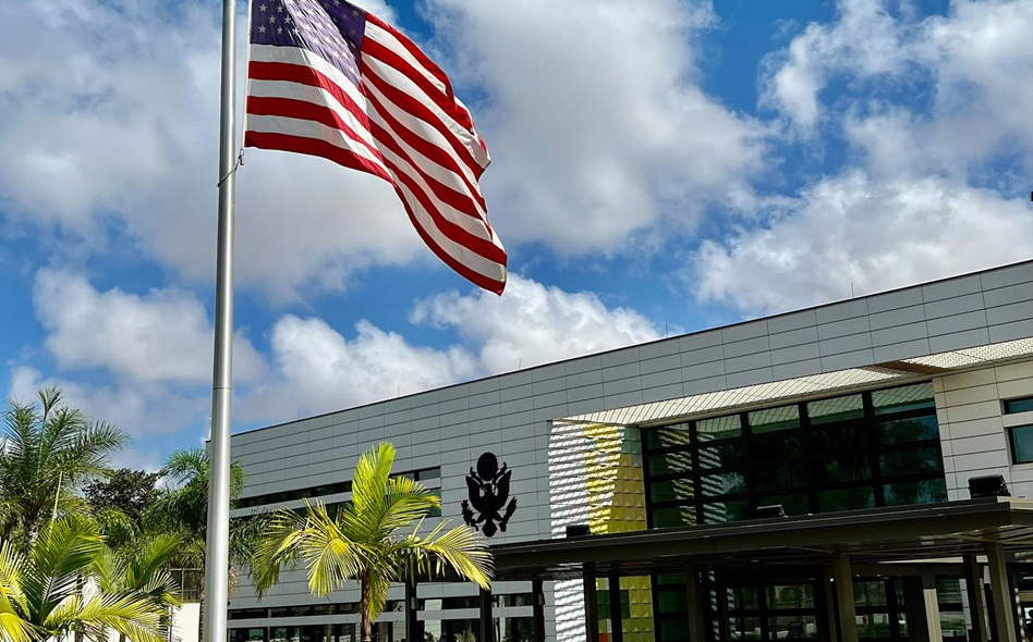 تعليق مؤقت للخدمات القنصلية الأمريكية بالدار البيضاء.. إليكم السبب 