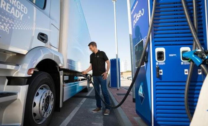 إطلاق ممر للشاحنات الكهربائية بين المغرب وأوروبا بشراكة صينية