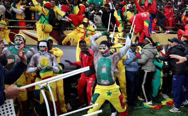 سنغاليون من السجن إلى فاس ومحام سنغالي يعلن مسطرة العفو.. كيف؟ ولماذا؟ (وثيقة) 