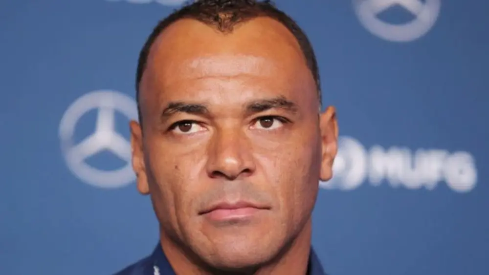 كافو يشعل الجدل بتصريح مثير حكيمي يتربع على عرش الأظهرة عالمياً