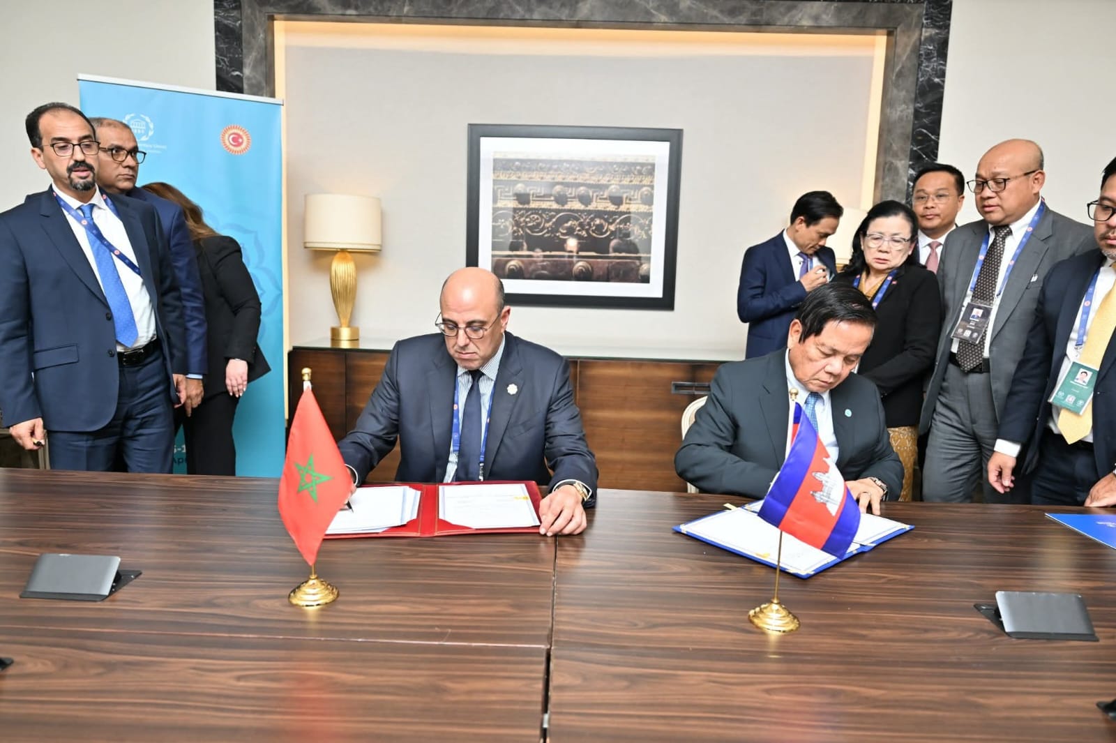إسطنبول.. المغرب وكمبوديا يعززان تعاونهما البرلماني