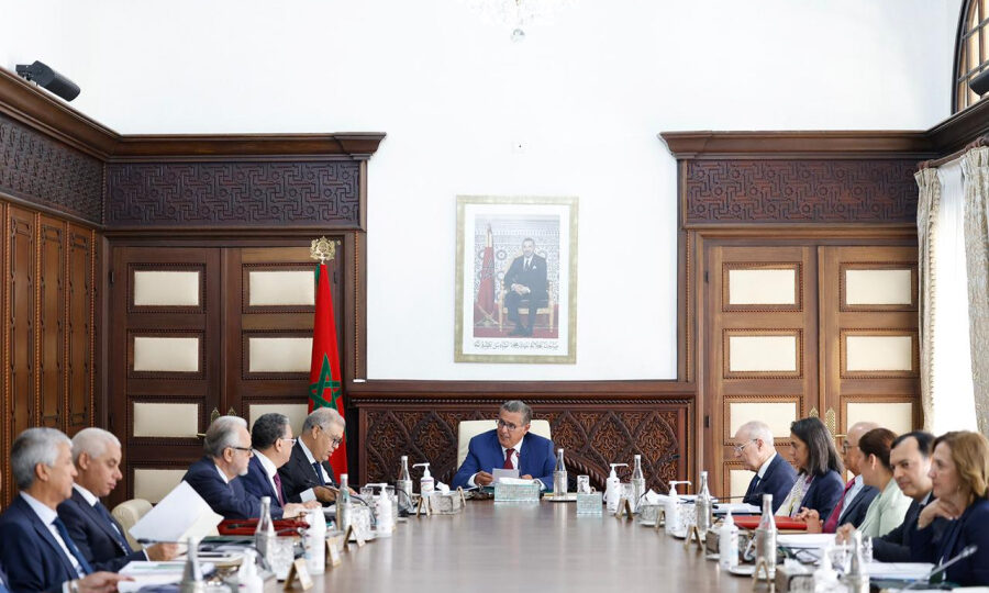 الحكومة تصادق على تعديلات مدونة الحقوق العينية وتؤجل مرسوم المؤسسات الجامعية 