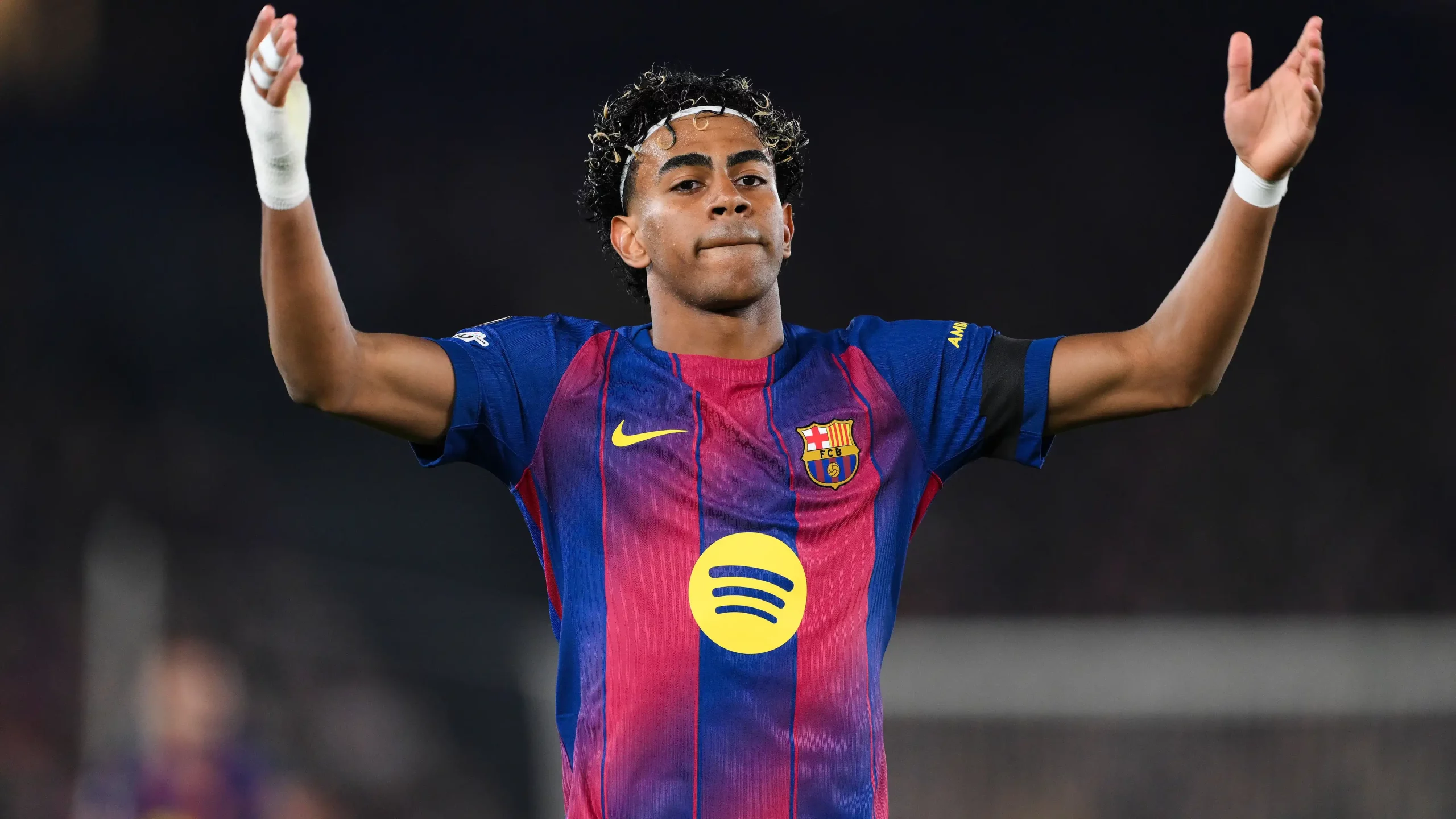 يامال يوجه رسالة مثيرة عقب إقصاء برشلونة من دوري الأبطال