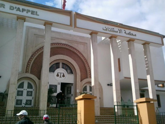 جنايات القنيطرة.. 33 سنة سجناً لعصابة سطو مسلح فضحها “خاتم ألماس” على “تيك توك” جنايات القنيطرة.. 33 سنة سجناً لعصابة سطو مسلح فضحها “خاتم ألماس” على “تيك توك”