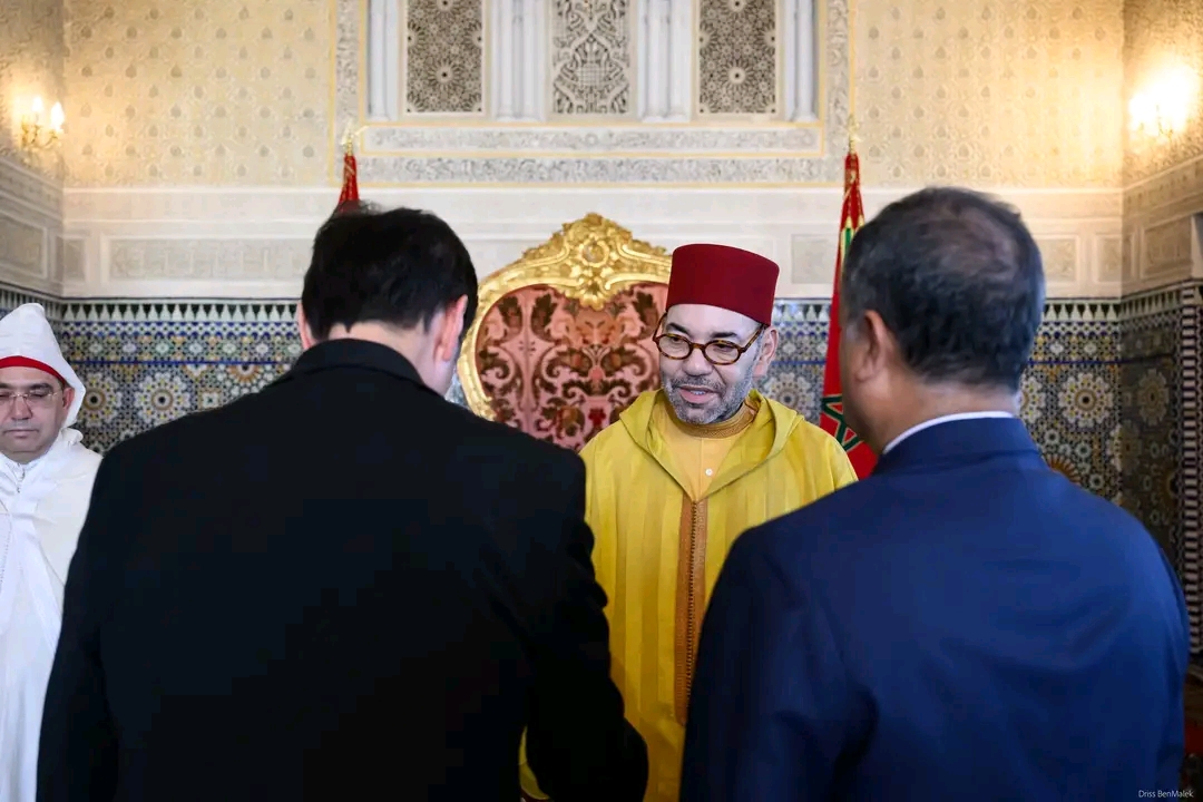 الملك محمد السادس يتسلم أوراق اعتماد سفراء جدد لـ 13 دولة بالقصر الملكي بالرباط 