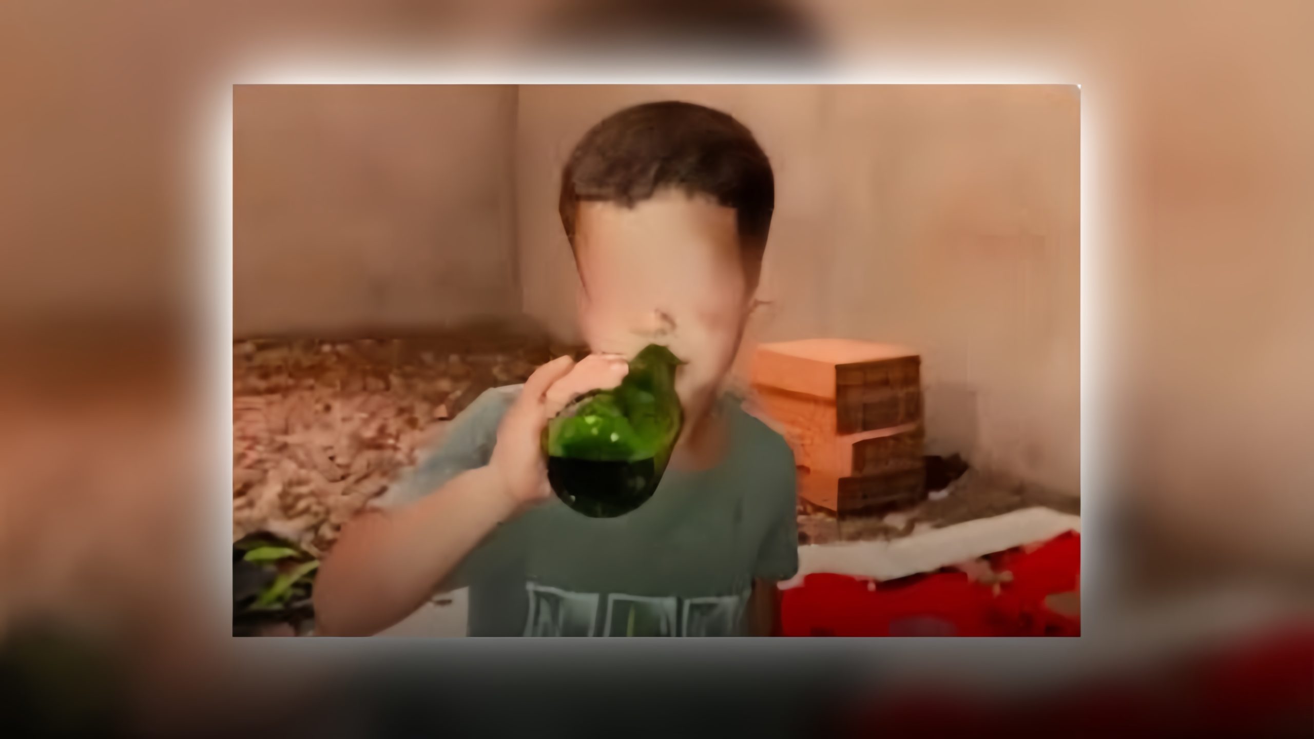 المتورط في واقعة إجبار طفل على شرب الكحول يعتذر للمغاربة.. “كانت مجرد مونادا”