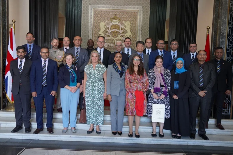الطالبي العلمي يتباحث بالرباط مع بعثة من الكلية البريطانية الملكية للدراسات الدفاعية
