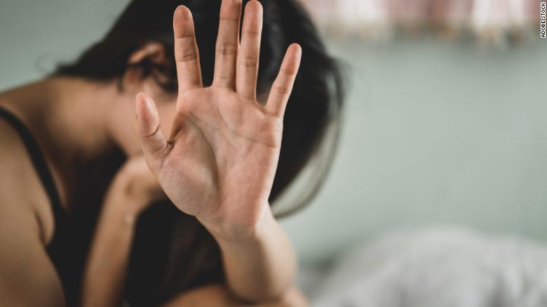 فضيحة تهز القصر الكبير.. توقيف مسن للاشتباه في اعتـ.داء جنسـي على زوجة ابنه