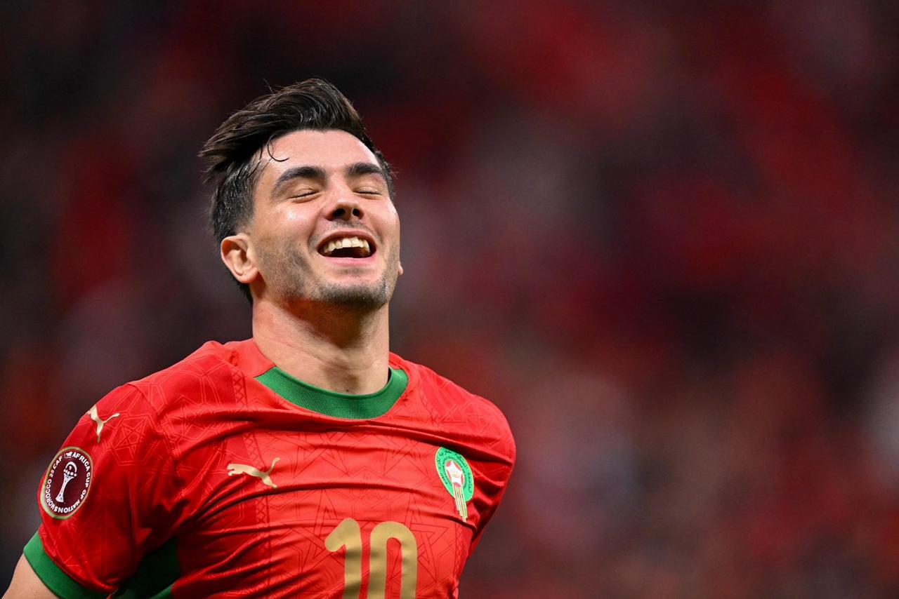 المغرب يرتقي إلى الصف السابع عالمياً في تصنيف الفيفا والسبب منتخب الجزائر.. كيف؟ 