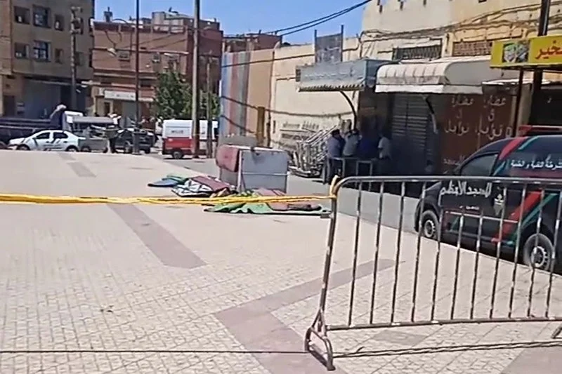 استنفار أمني بابن أحمد بعد العثور على جـثة متحـللة داخل صندوق قرب المسجد الأعظم