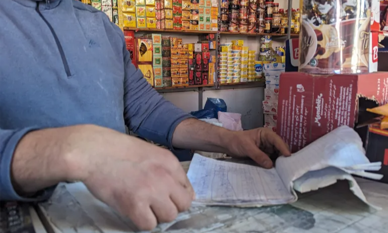 الحكومة تواصل مواكبة ودعم التجار الصغار لمواجهة التحديات