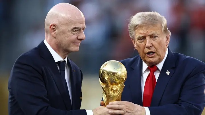 الـ”فيفا” تدرس بيع حصة من كأس العالم والأندية.. والاتحاد الأوروبي يوجه انتقادات قوية