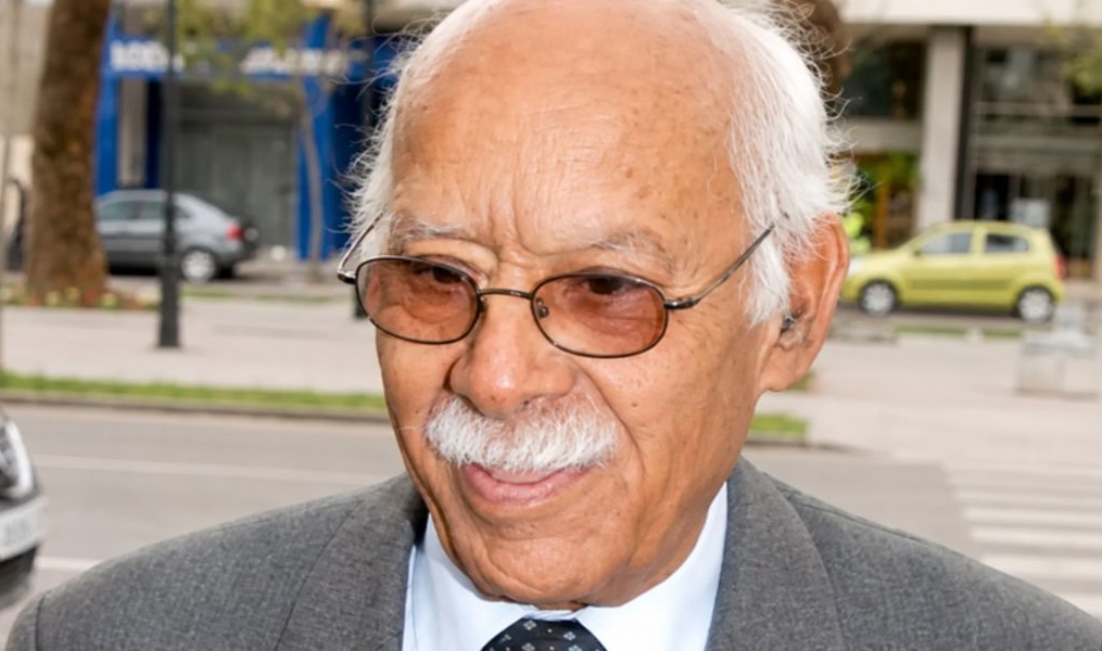 رحيل رائد الحداثة الشعرية والنقدية بالمغرب الدكتور محمد السرغيني عن 96 عاماً رحيل رائد الحداثة الشعرية والنقدية بالمغرب الدكتور محمد السرغيني عن 96 عاماً