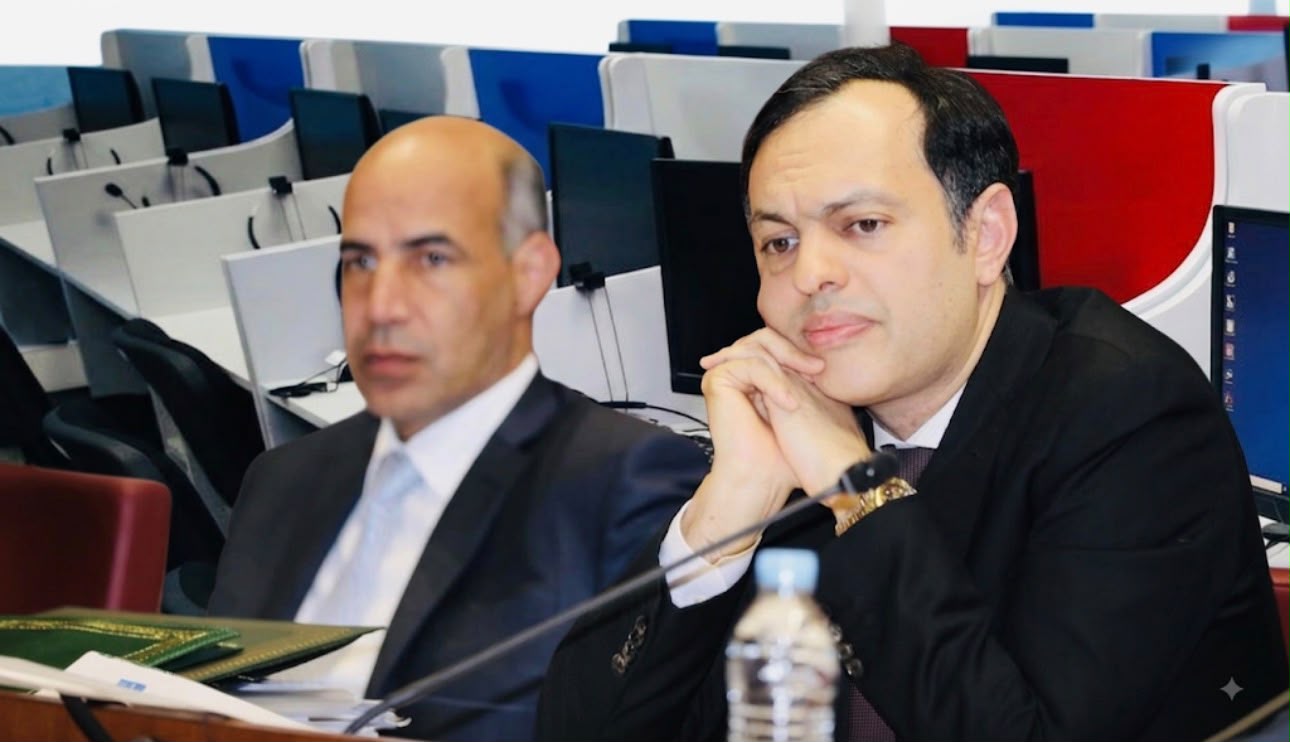السكوري وصابري يتصارعان.. وقانون فرنسي يهدد بإغلاق مراكز النداء في المغرب. كيف ولماذا؟ السكوري وصابري يتصارعان.. وقانون فرنسي يهدد بإغلاق مراكز النداء في المغرب. كيف ولماذا؟