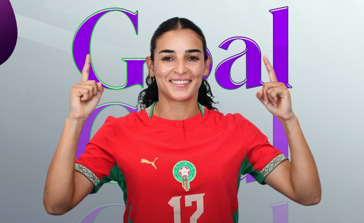 المنتخب المغربي النسوي.. فرحة عارمة في مدرجات الملعب بعد هدف حنان آيت الحاج أمام جنوب إفريقيا (فيديو)