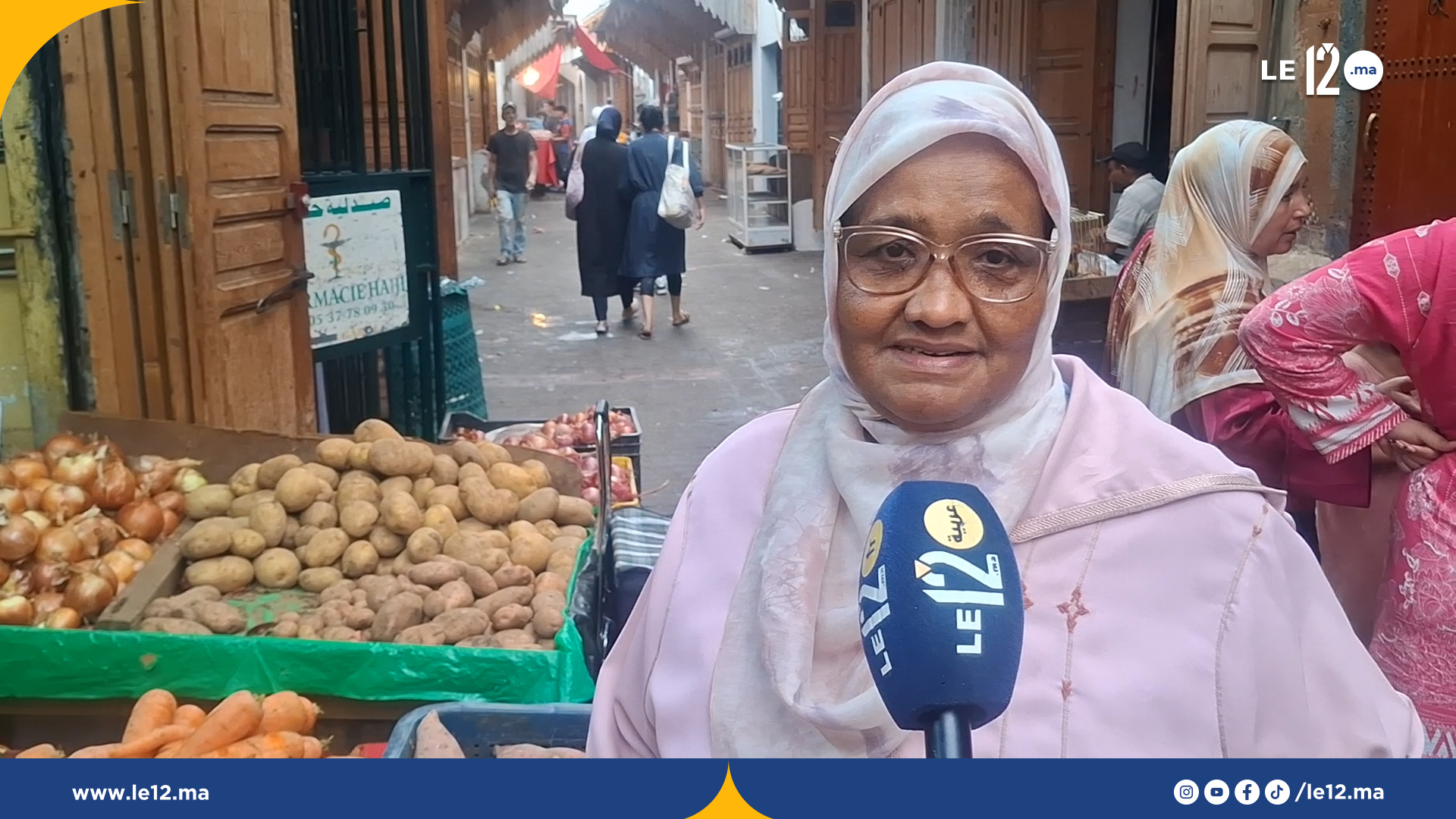 جولة في أحد الأسواق الشعبية للخضر بسلا.. أجيو تشوفو شنو قالو المواطنين على الأثمنة اليوم (فيديو)