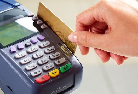 ابتداءً من أكتوبر.. تغيير جديد يطال الدفع بالبطاقة في المغرب وهذه الفئة الأكثر استفادة