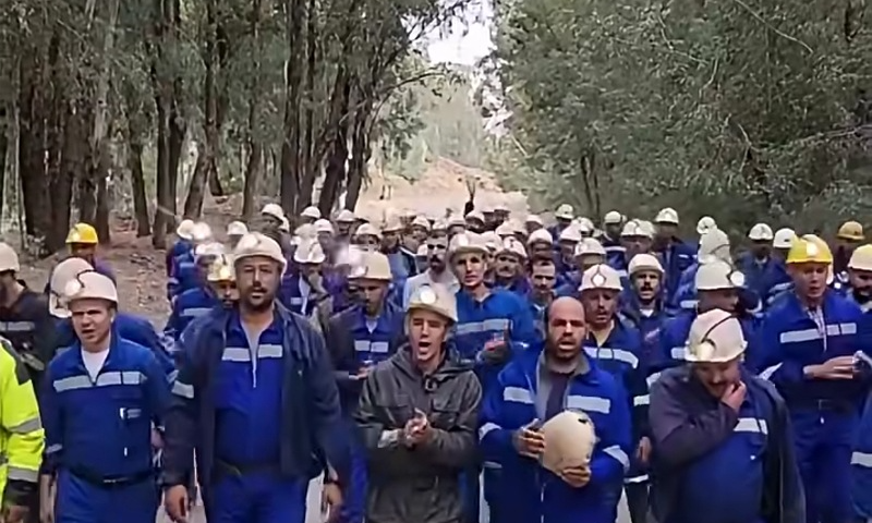 مصـ ـرع ثلاثة عمال يُفجر احتجاجات بجبل عوام