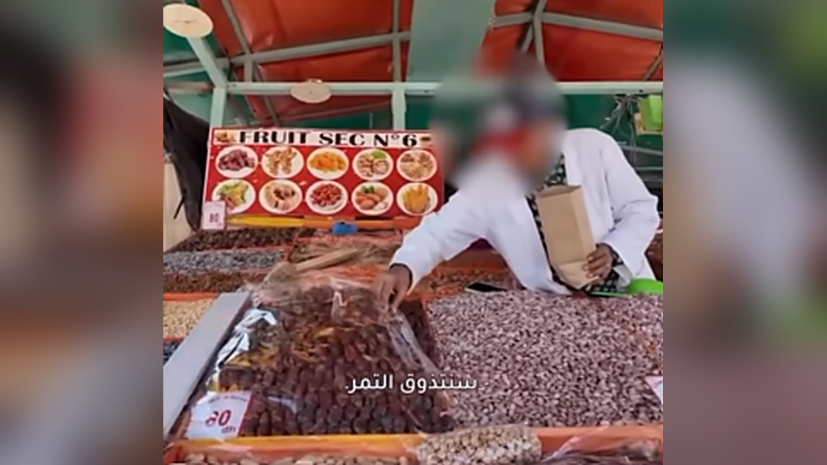 فيديو سائح يشعـ.ل التفاعل.. إغلاق نقطة بيع وتوقيف مستغلها بجامع الفنا